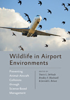 Human-Wildlife Conflict Management: Prevention and Problem Solving:  Reidinger Jr., Russell F.: 9781421445250: : Books